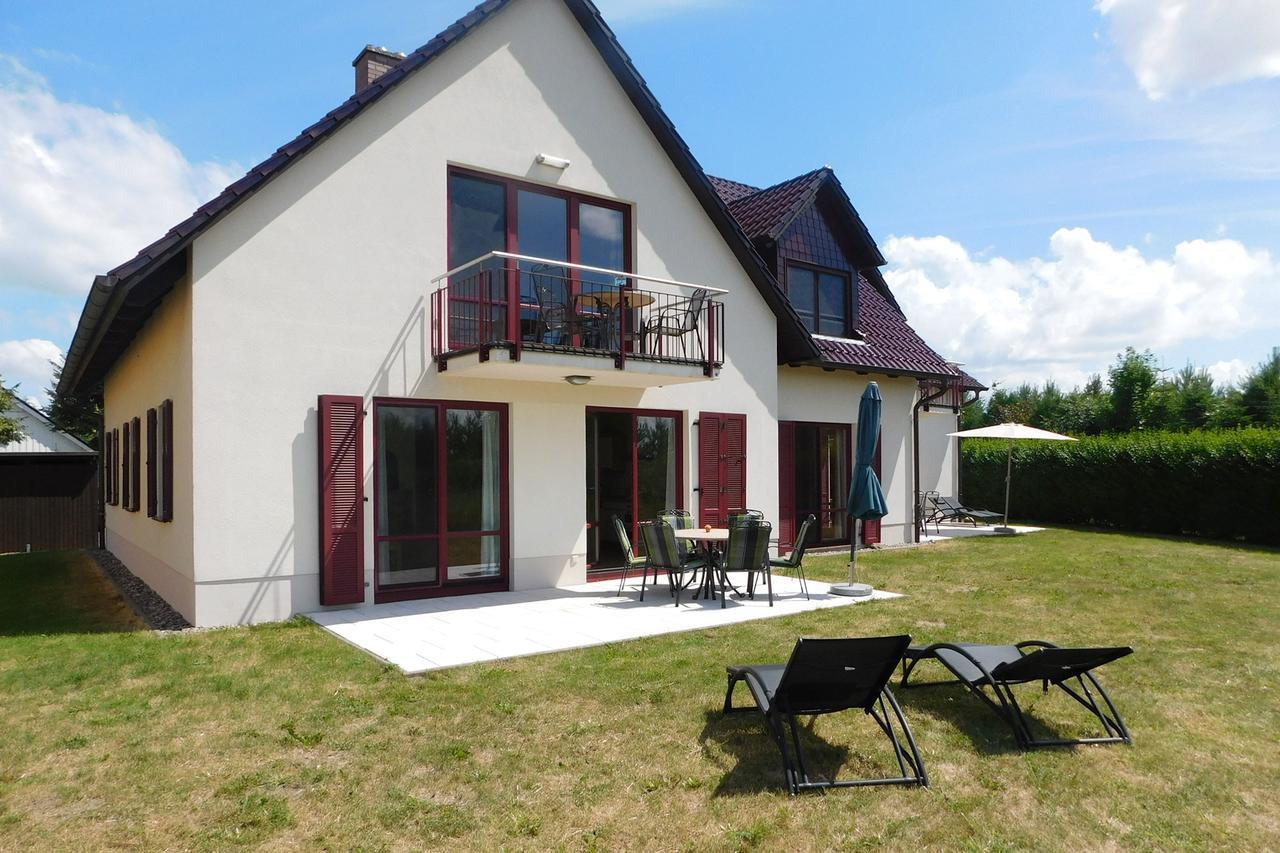Ferienwohnungen Am Storchennest Göhren-Lebbin Exterior foto